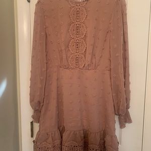 Cute dusty pink feminine dress with cute details